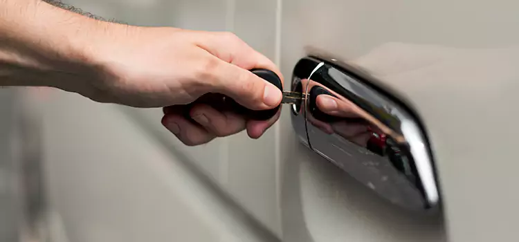 Why Choose Our Auto Locksmith Team in Lansing, MI?