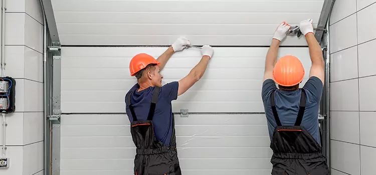 Choose Us for Your Garage Door Needs in Lansing