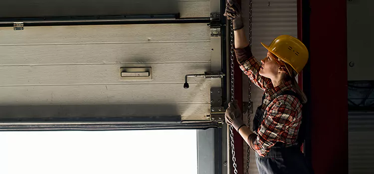 Addressing Common Garage Door Stoppage Issues in Lansing, MI