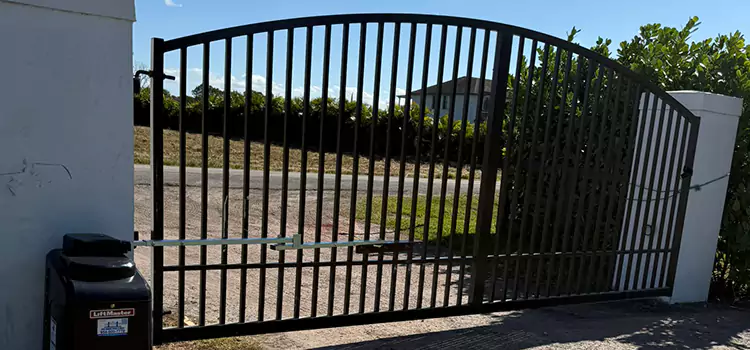 Driveway Fence Repair Lansing